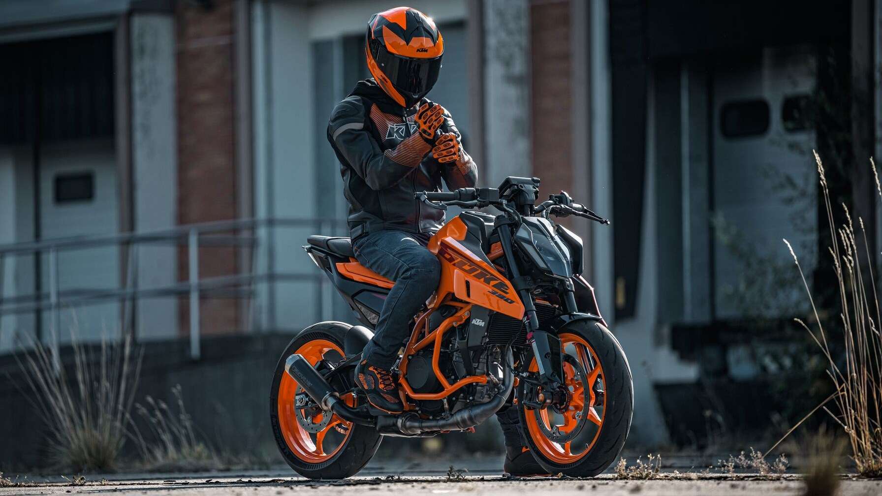 new KTM 390